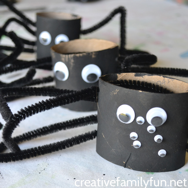 cardboardtubespidersquarecreativefamilyfun Halloween