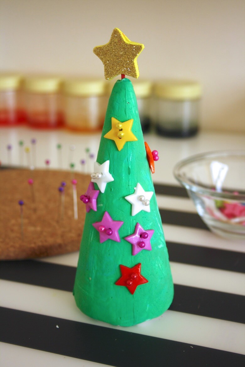 DIY Christmas Tree Ornament Craft Activity Using Button